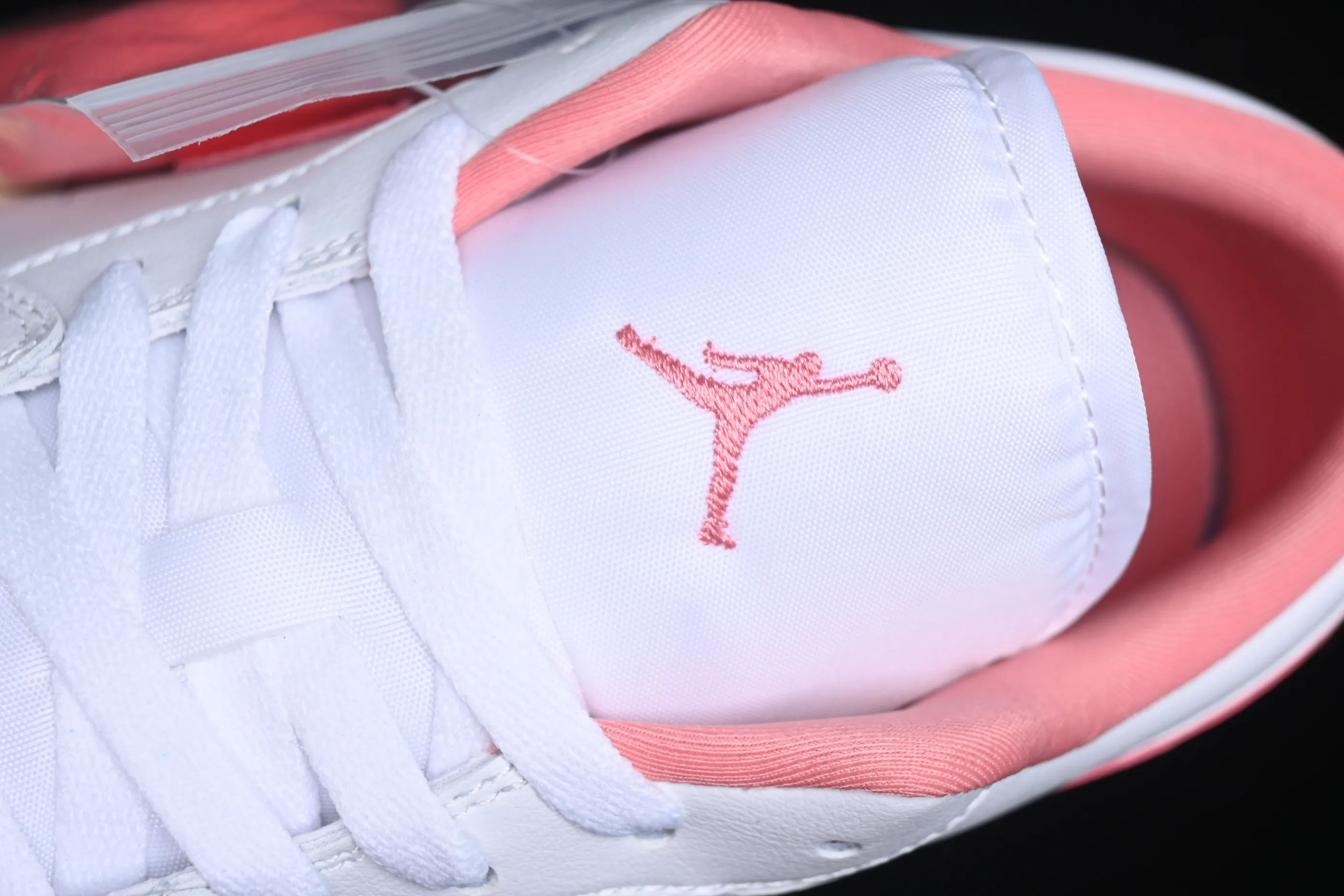 All categories Air Jordan Jordan series basketball shoes Air Jordan 1 Low Air Jordan 1 Low AJ1 Joe 1 white and pink low-top cultural and casual sneakers DC0774-109